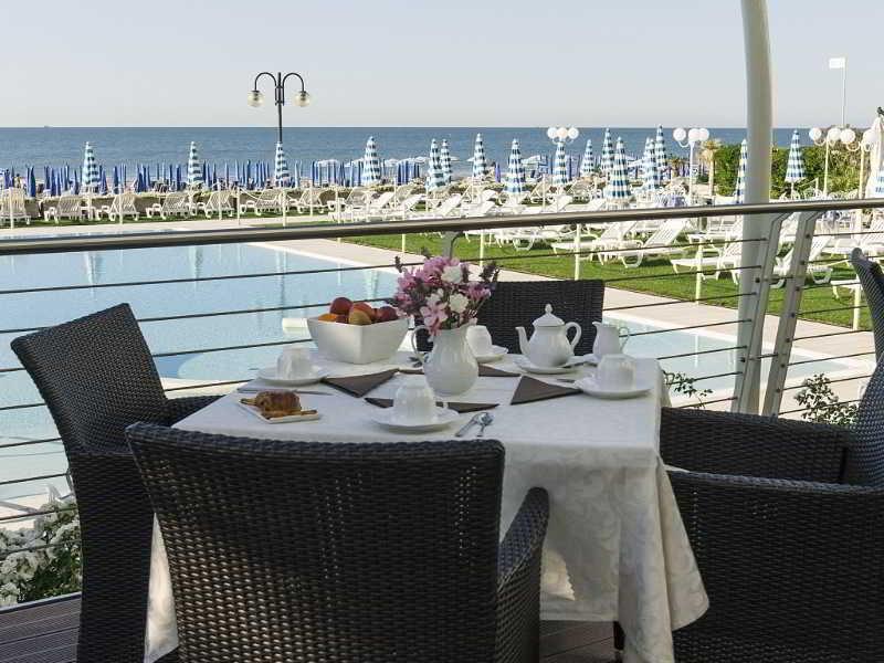 Hotel Le Soleil Лідо-ді-Єзоло Екстер'єр фото